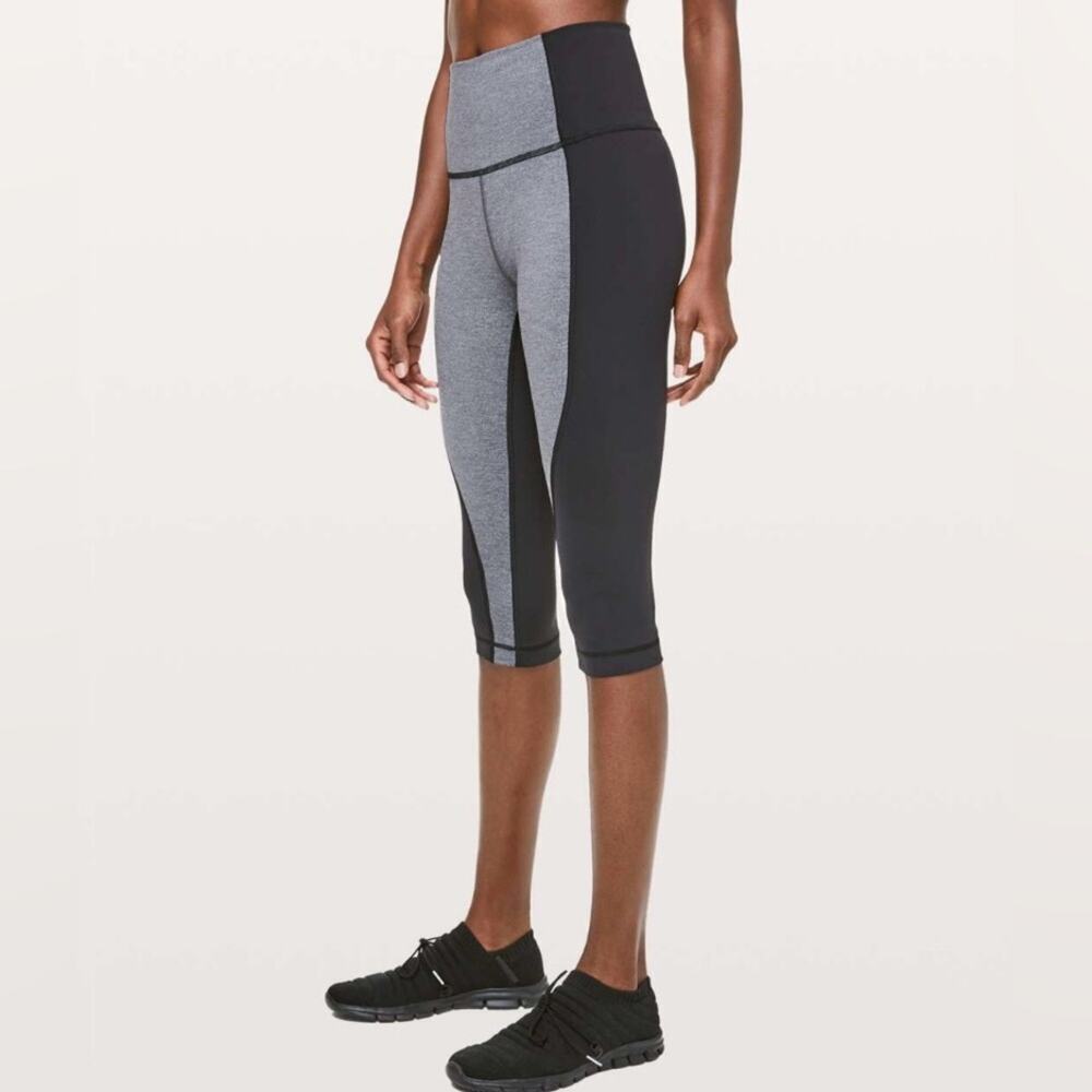 Lululemon Wunder Under Crop High-Rise Curve 17" Size 2